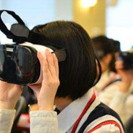 AR/VR交互体验系统;人工智能与机器人产业平台智能产品