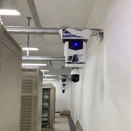 轨道式巡检机器人 管道巡检机器人 自动巡检机器人 安防机器人 铁路巡检机器人 电力巡检机器人 变电站巡检机器人;人工智能与机器人产业平台智能产品